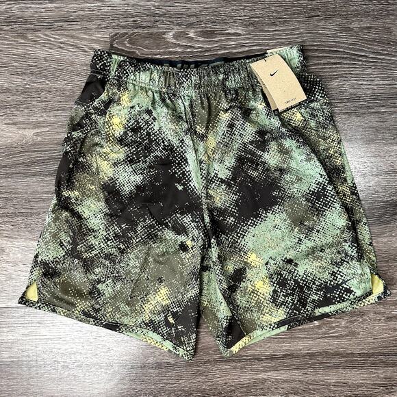 Nike Totality Shorts Men's Small S Green Camo 7" Inseam Dri-Fit FZ0742-386 - Picture 1 of 3